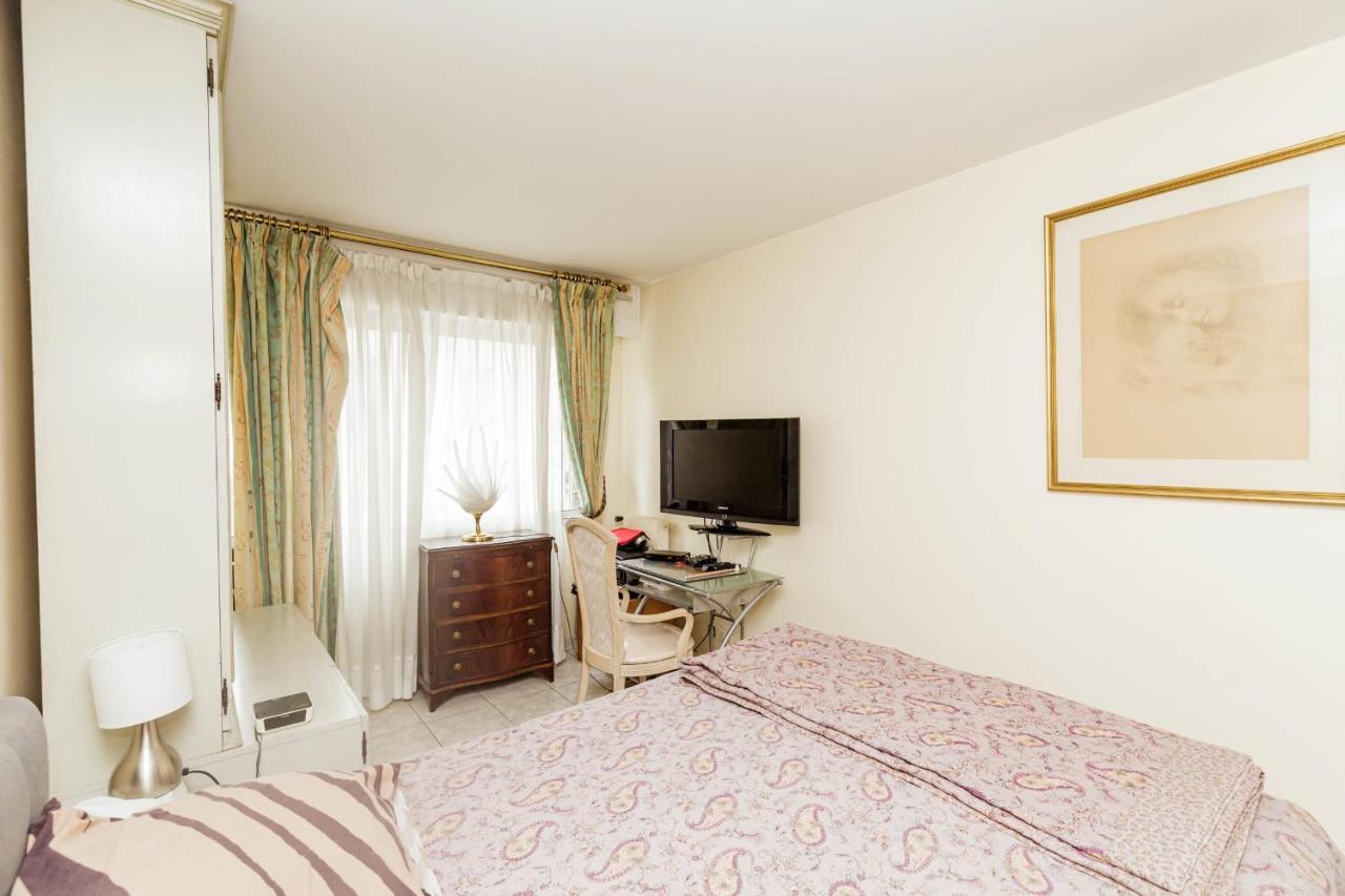 Spacious T3 With View In The Heart Of The City! 샤랑통르퐁 외부 사진